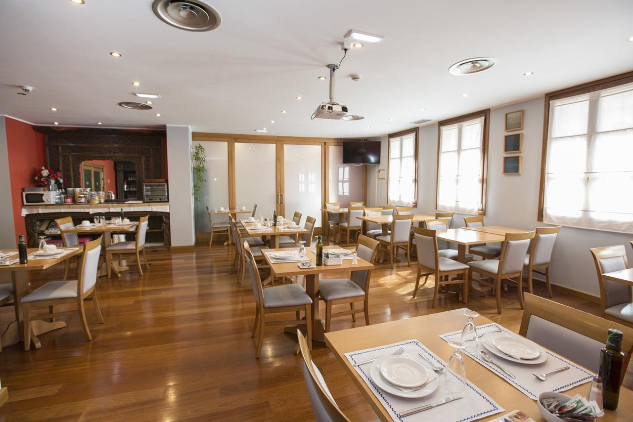 Hotel El Sella Onís Eksteriør bilde