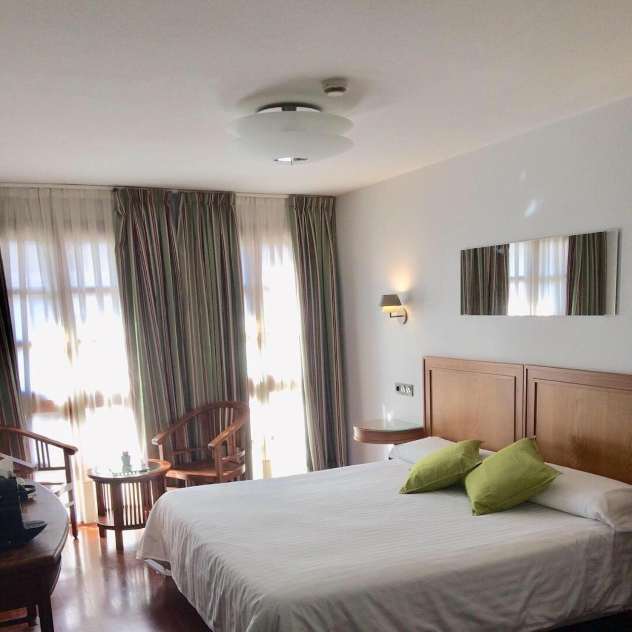 Hotel El Sella Onís Eksteriør bilde