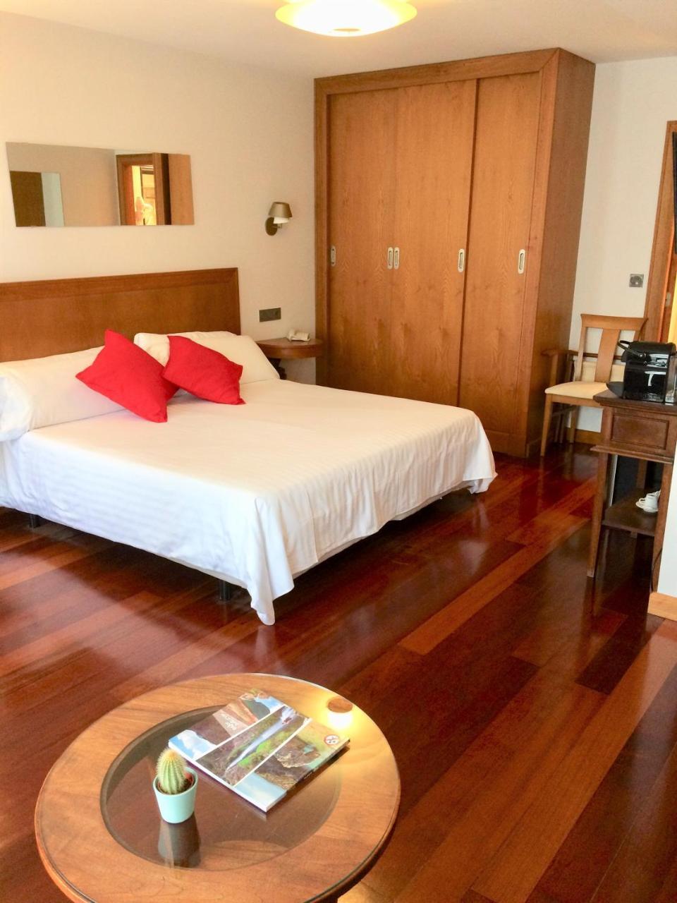 Hotel El Sella Onís Eksteriør bilde