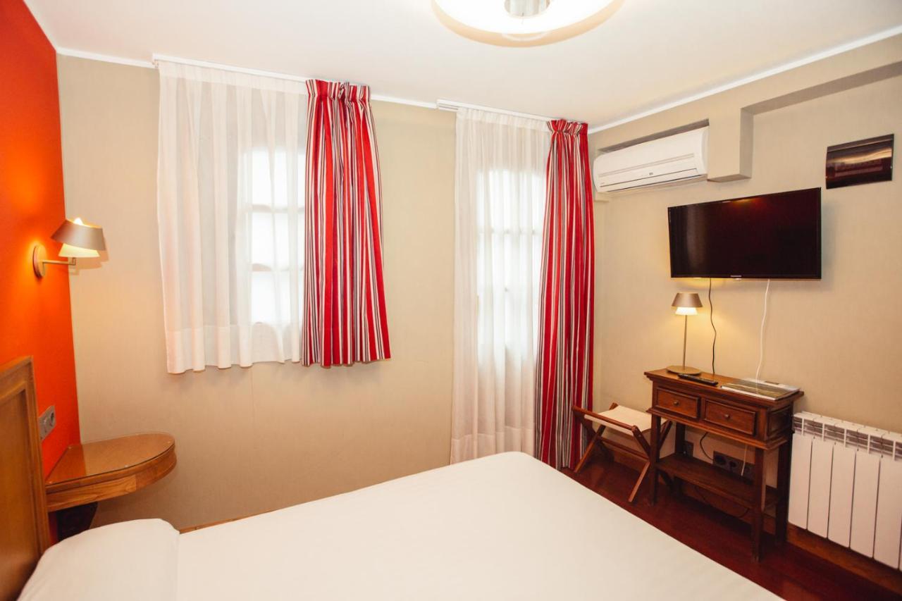 Hotel El Sella Onís Eksteriør bilde